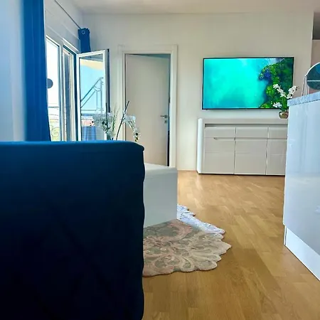 Luxe Blue Lagoon Apartment Budva